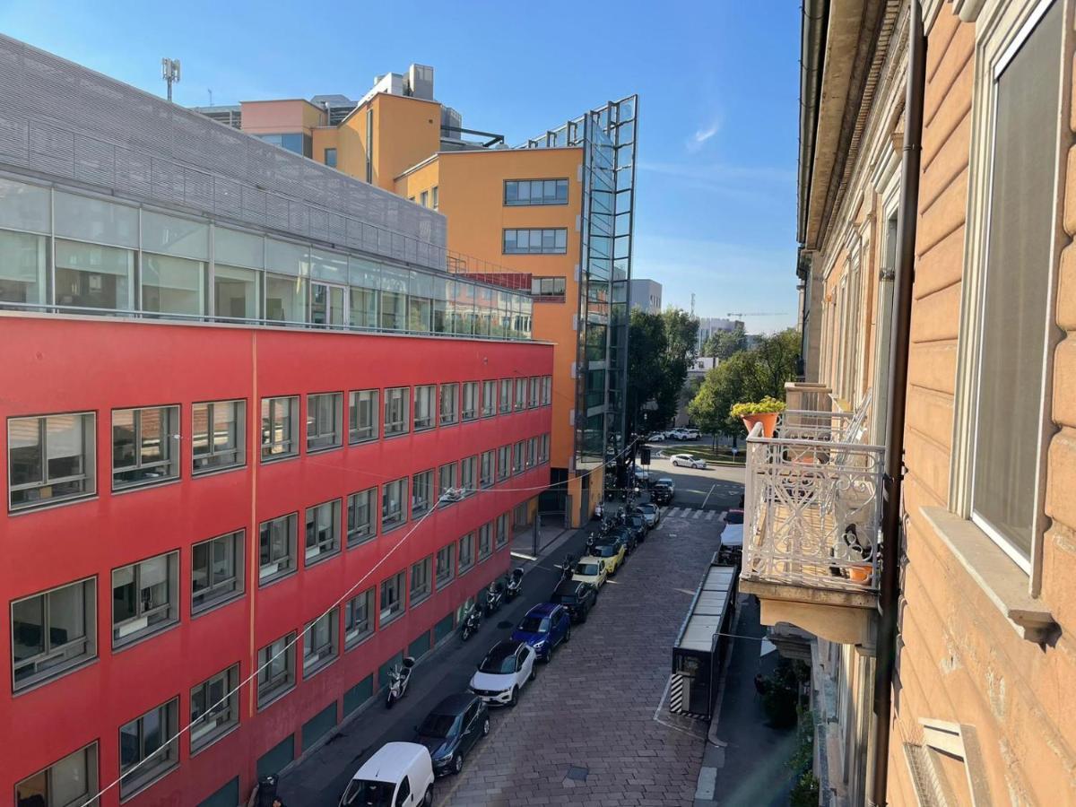 Cozy Flat Mins Walk To Navigli And Metro Porta Genova Apartment Milan Luaran gambar
