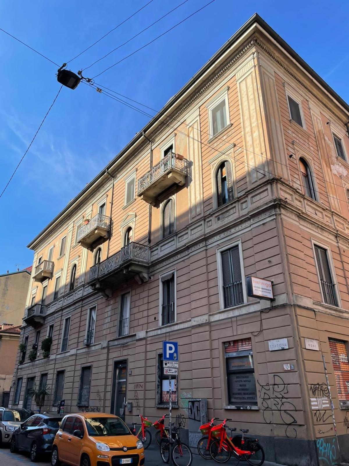 Cozy Flat Mins Walk To Navigli And Metro Porta Genova Apartment Milan Luaran gambar